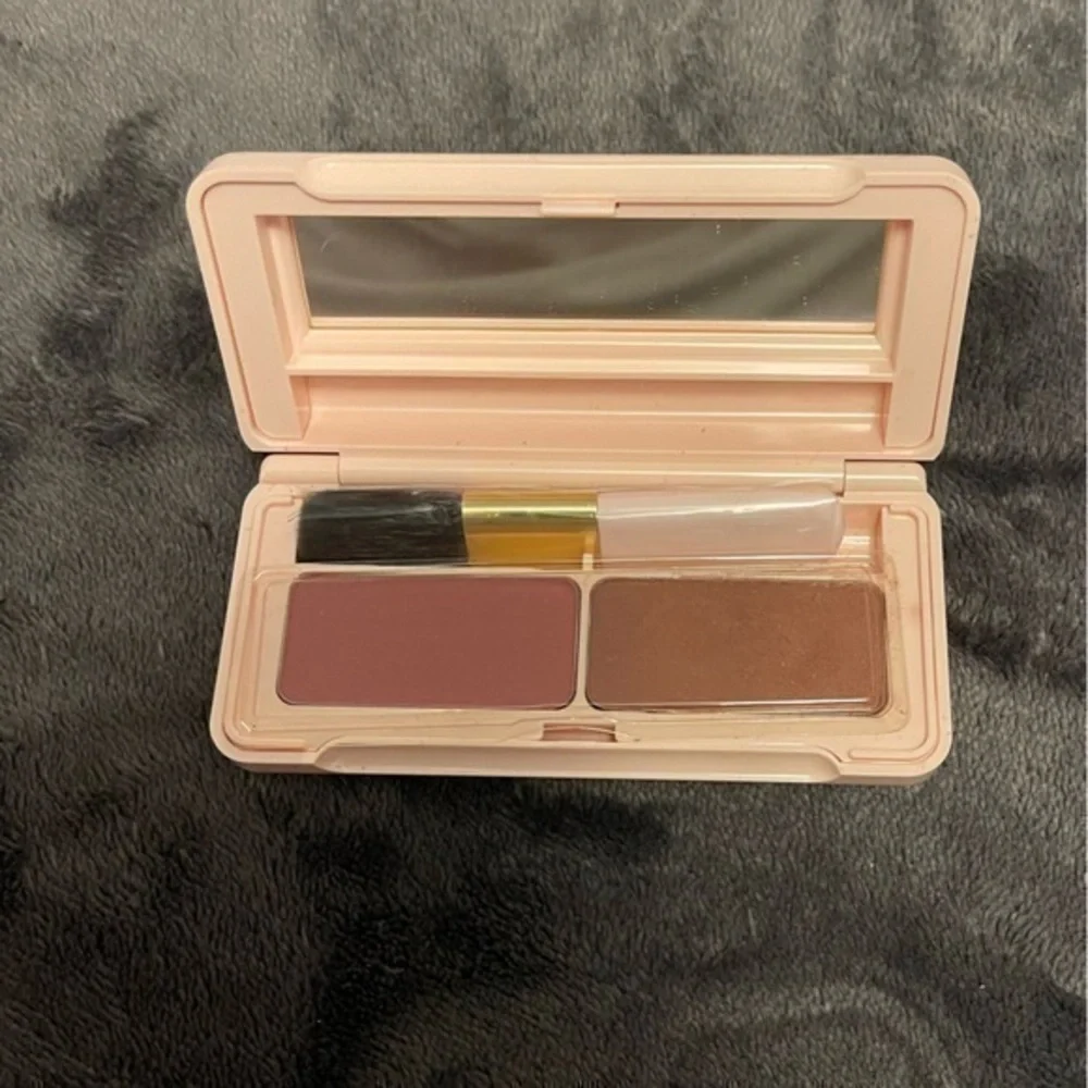 New Mary Kay Blusher great fashion forecast . 32 oz vintage no box
